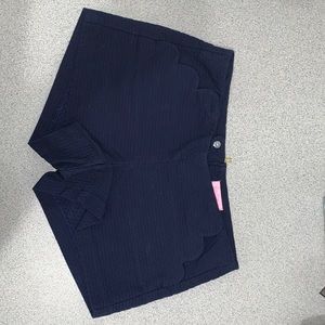 Navy blue 00 Lilly Pulitzer shorts. Lightly worn